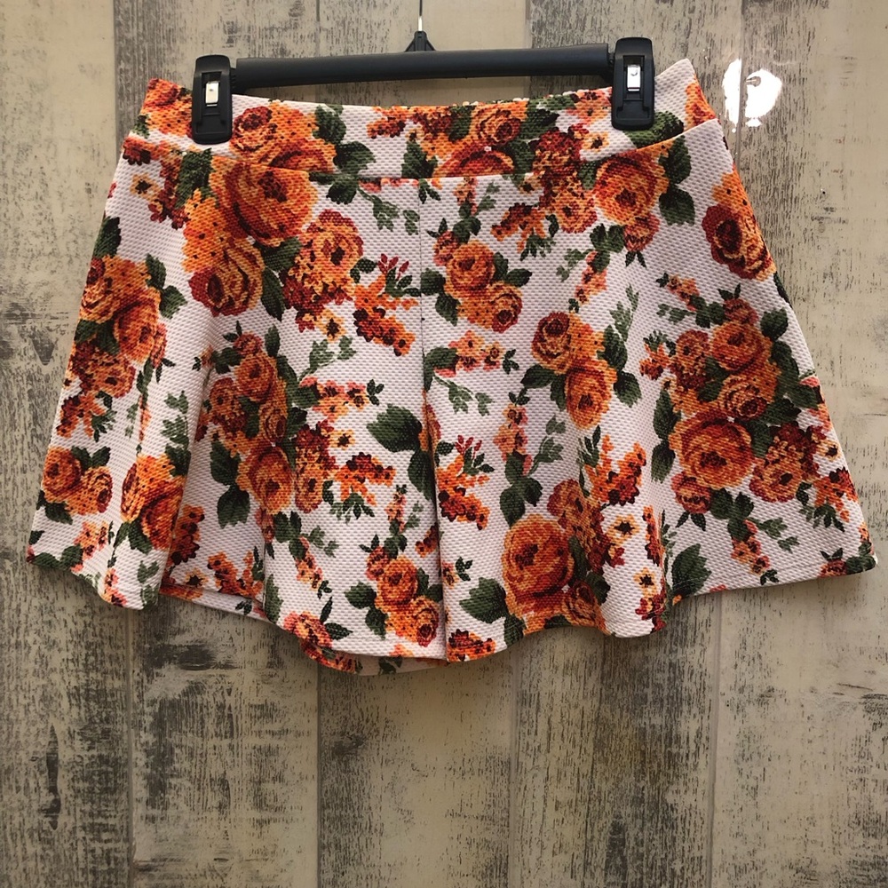 POETRY Orange Floral Shorts Skort Large Slip On Summer Spring Flirty Flowy Cute